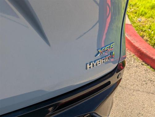 2023 Toyota Sienna XSE 7 Passenger