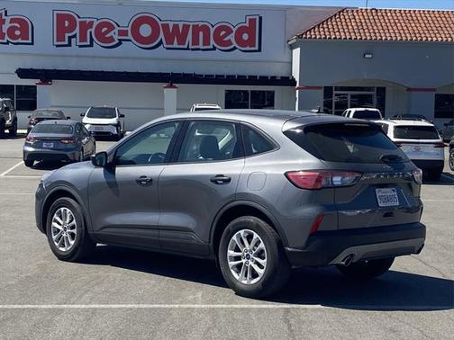 2022 Ford Escape S