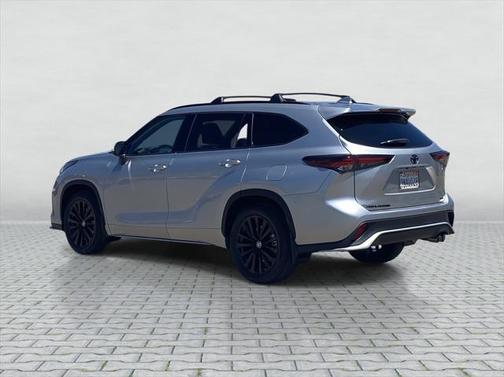 2024 Toyota Highlander XSE