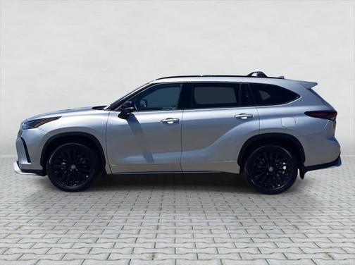 2024 Toyota Highlander XSE
