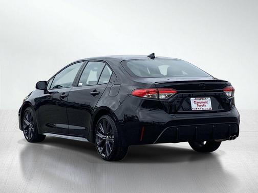 Midnight Black Metallic 2026 Toyota Corolla SE