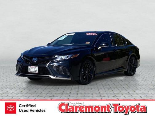 2024 Toyota Camry Hybrid SE