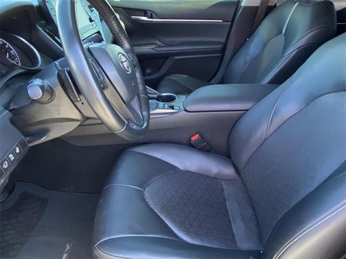 2024 Toyota Camry Hybrid SE