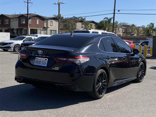 2024 Toyota Camry Hybrid SE
