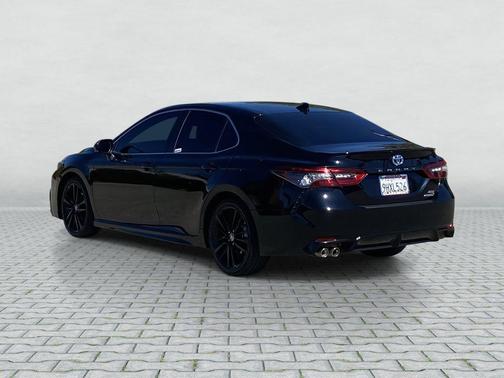 2024 Toyota Camry Hybrid SE