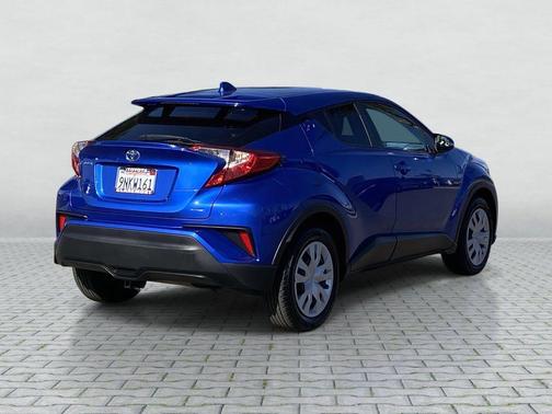 2020 Toyota C-HR LE