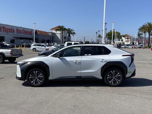 2023 Toyota bZ4X XLE
