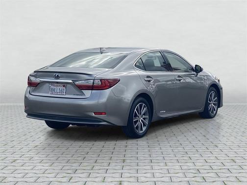 2016 Lexus ES 300h Base