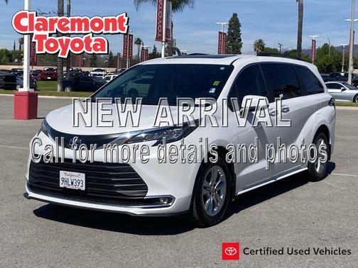 2023 Toyota Sienna XLE