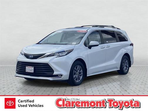2022 Toyota Sienna XLE 7 Passenger