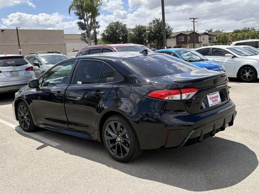 Midnight Black Metallic 2026 Toyota Corolla SE