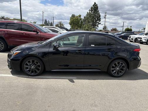 Midnight Black Metallic 2026 Toyota Corolla SE
