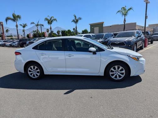 2024 Toyota Corolla Hybrid LE