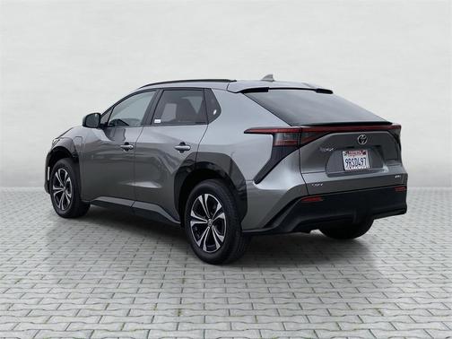 2024 Toyota bZ4X XLE