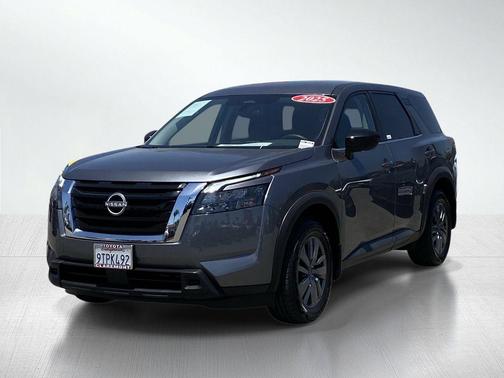 Gun Metallic 2025 Nissan Pathfinder S FWD