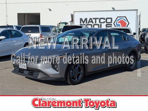 2025 Kia K4 LXS