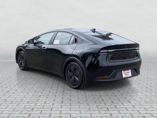 2025 Toyota Prius L