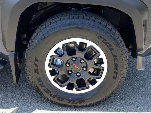 2025 Toyota 4Runner TRD Off Road