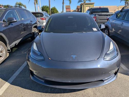 2022 Tesla Model 3 Standard Range