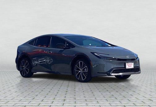 2025 Toyota Prius XLE
