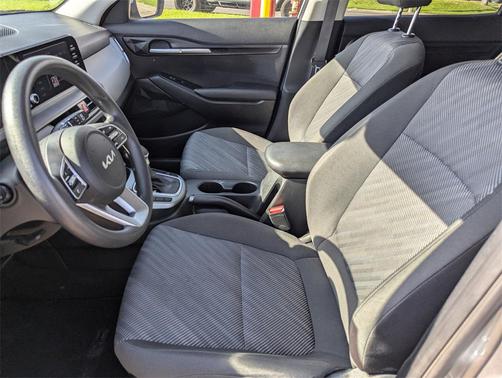 2025 Kia Seltos LX