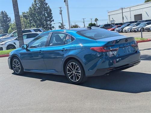 2025 Toyota Camry XLE