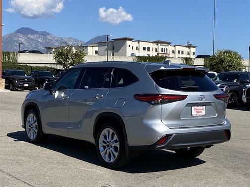 2023 Toyota Highlander Limited