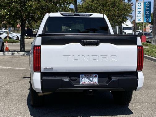 Ice 2025 Toyota Tundra SR5