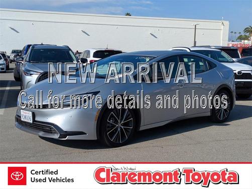 2025 Toyota Prius XLE