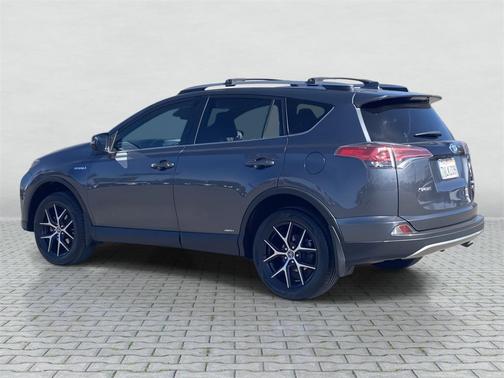 2017 Toyota RAV4 Hybrid SE