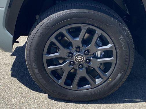 2025 Toyota Tundra Hybrid Platinum