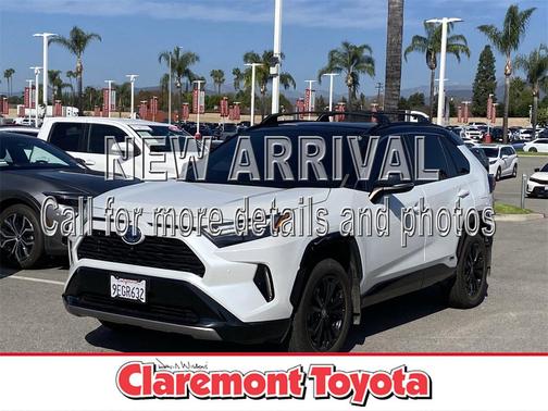 2023 Toyota RAV4 Hybrid SE