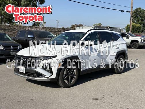 White Pearl 2025 Hyundai TUCSON SEL