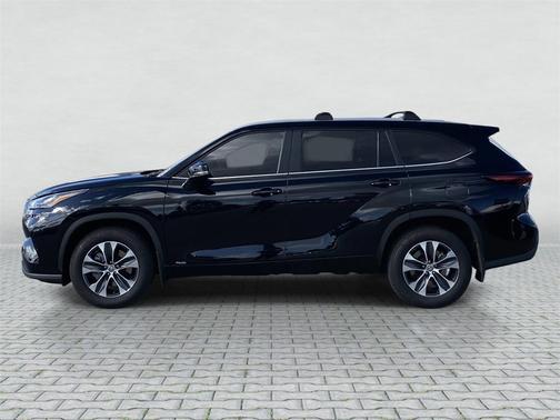 2024 Toyota Highlander Hybrid XLE