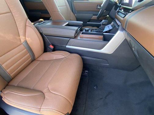 2025 Toyota Tundra Hybrid 1794 Edition