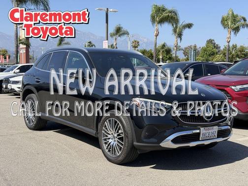 Black 2024 Mercedes-Benz GLC 300 Base