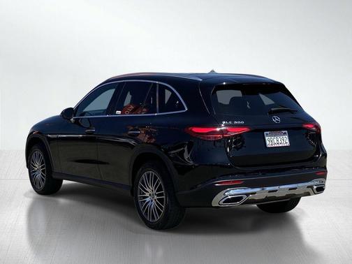 Black 2024 Mercedes-Benz GLC 300 Base