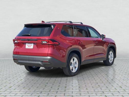 2026 Toyota Highlander LE