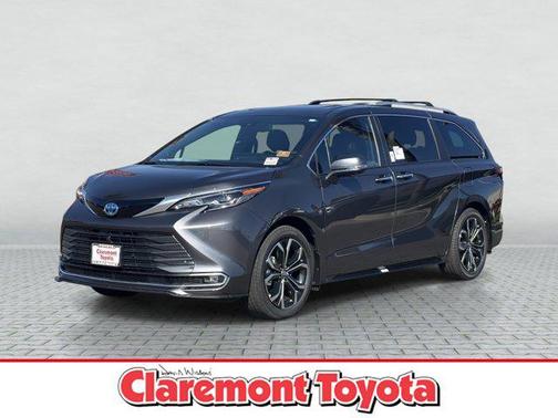 2025 Toyota Sienna Platinum