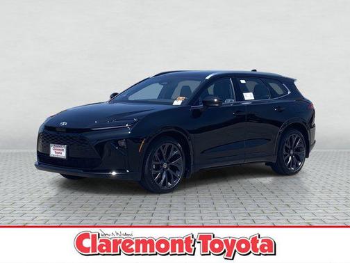 2025 Toyota Crown Signia Limited