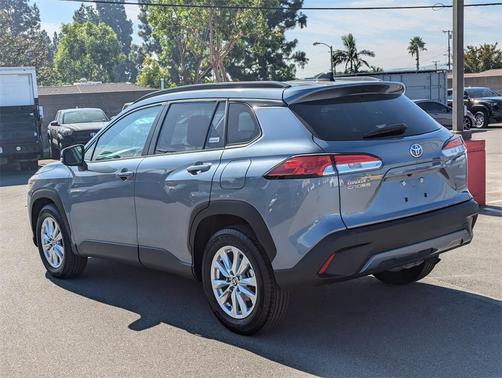 2025 Toyota Corolla Cross LE