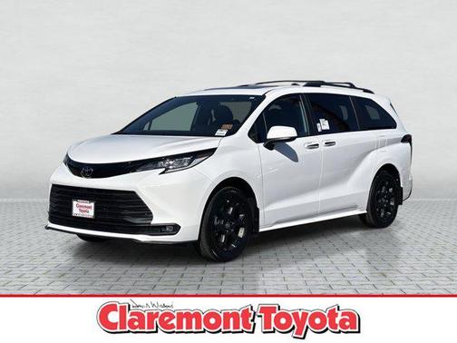 2026 Toyota Sienna Woodland Edition