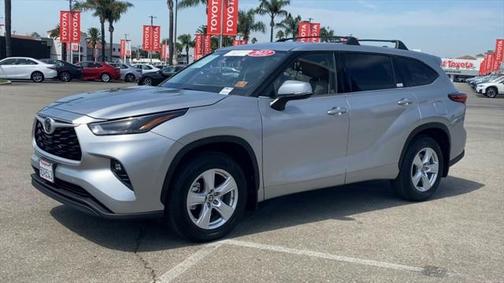 2022 Toyota Highlander LE