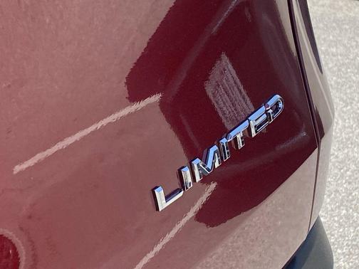 Ruby Flare Pearl 2026 Toyota Grand Highlander Hybrid Limited MAX