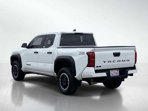 Ice Cap 2024 Toyota Tacoma TRD Sport