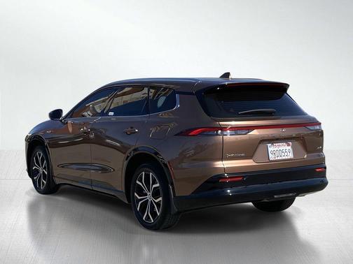 Bronze Age 2025 Toyota Crown Signia XLE