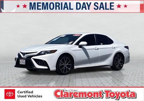 2024 Toyota Camry SE