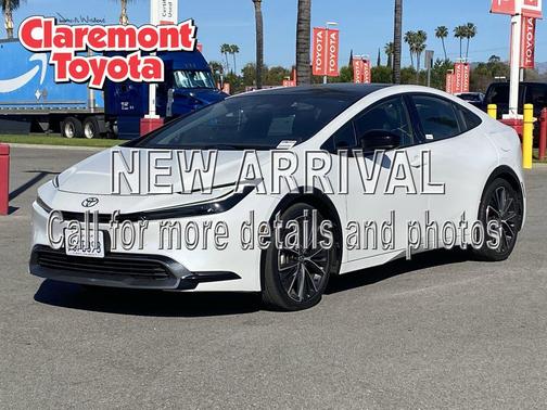 2024 Toyota Prius XLE