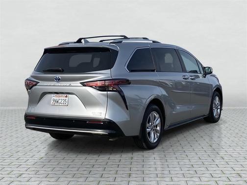 2024 Toyota Sienna Limited