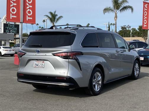 2024 Toyota Sienna Limited